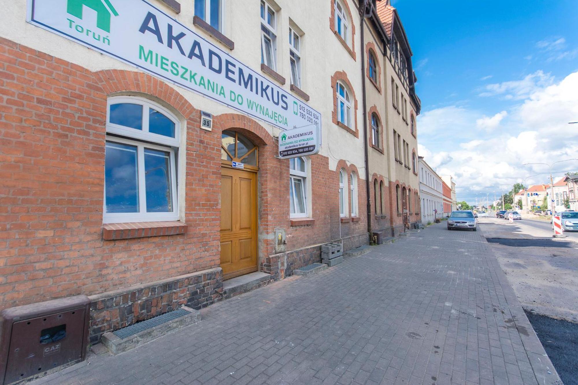 بيت شباب Akademikus Stary Toruń المظهر الخارجي الصورة